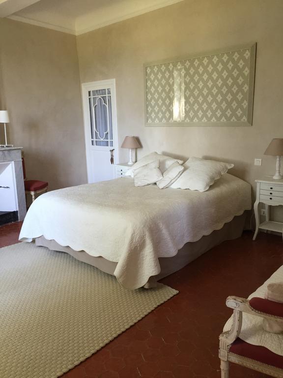 Domaine La Carraire Bed & Breakfast Lauris Eksteriør bilde