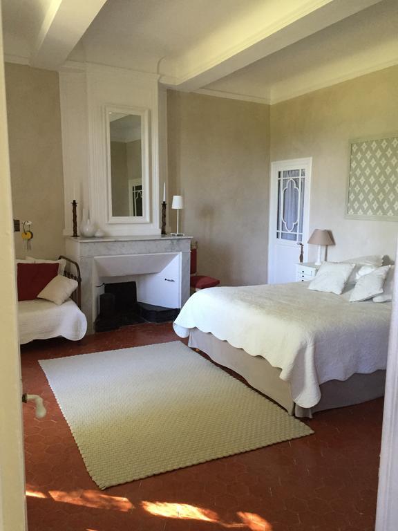 Domaine La Carraire Bed & Breakfast Lauris Eksteriør bilde